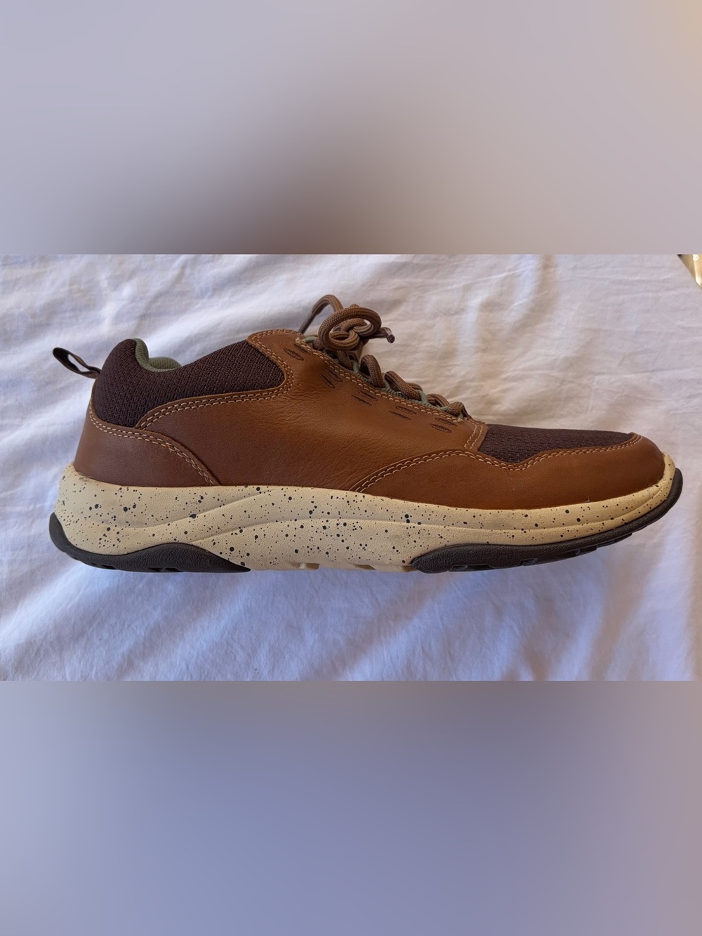 L.L. Bean Women’s Leather Brown Sneakers Hiking Outdoor Sz 9.5 Like New!